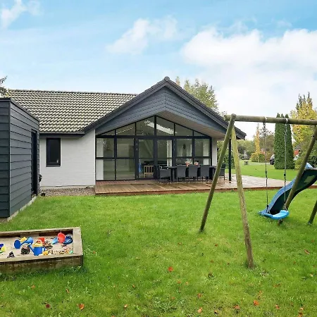 Luxury Retreat By - By Traum *