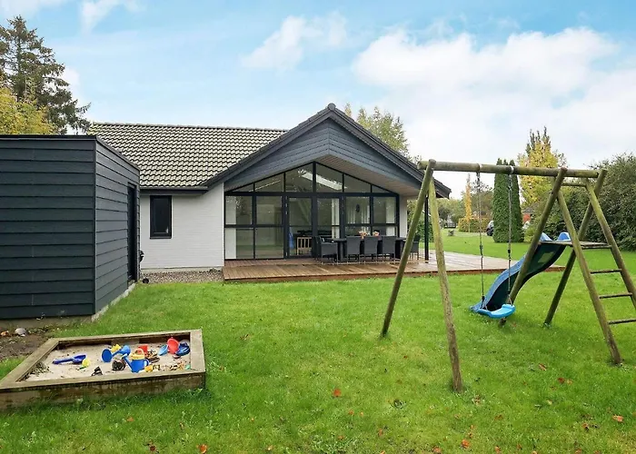 Luxury Retreat By - By Traum *